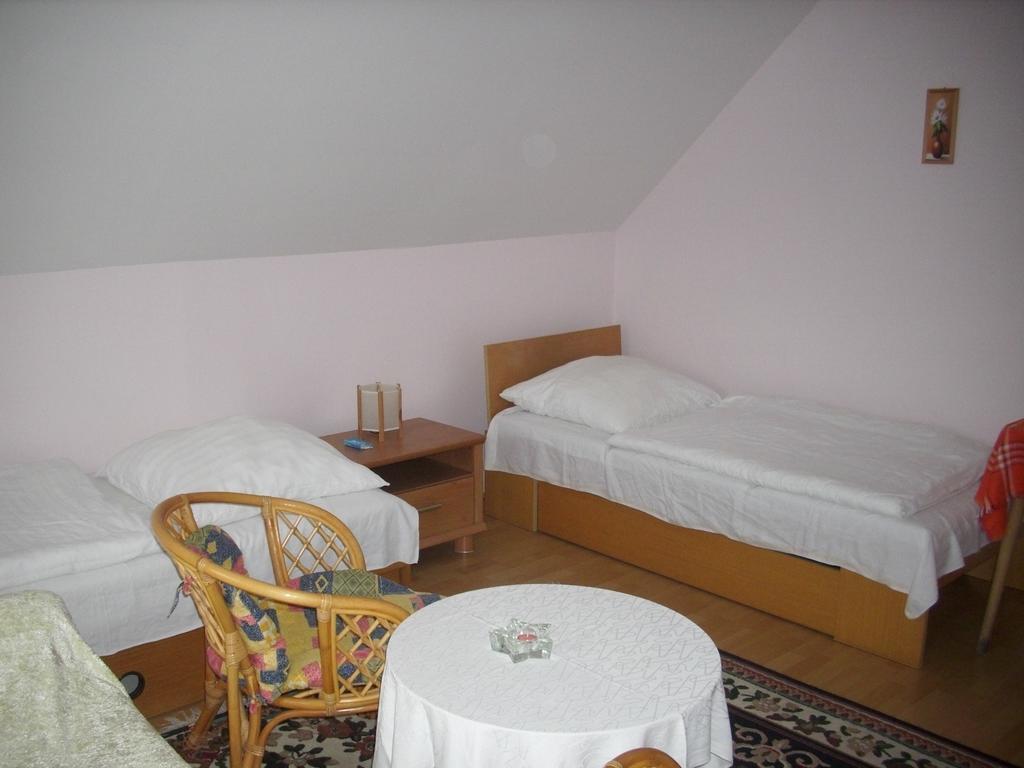 Penzion Jesenice Jesenice  Kamer foto