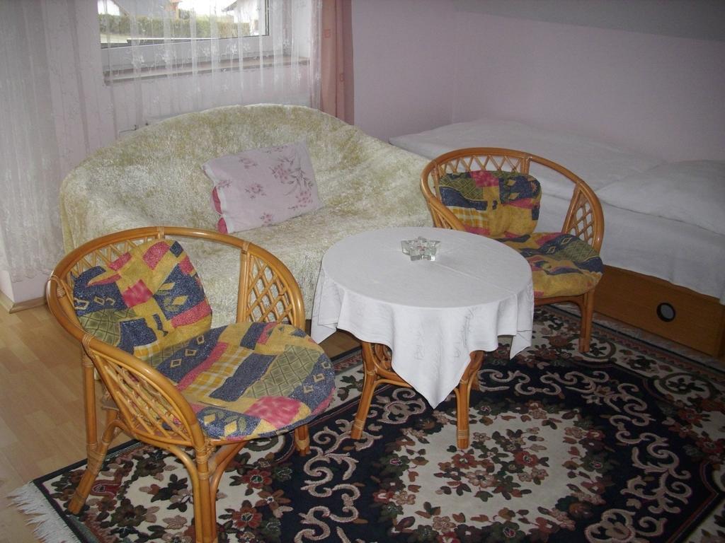 Penzion Jesenice Jesenice  Kamer foto